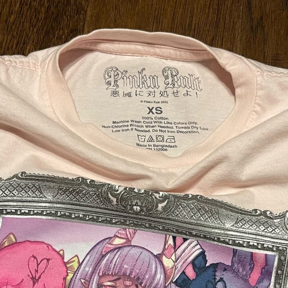 Hot Topic Pinku Kult Anime Girl Video Game Light Pink Graphic T-Shirt - Picture 4 of 8